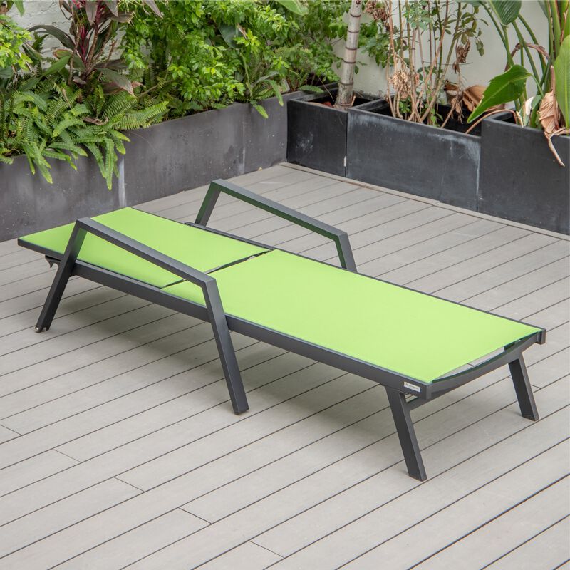 LeisureMod Marlin Patio Chaise Lounge Chair with Armrests – Black Aluminum Frame & Navy Blue Mesh for Outdoor Comfort