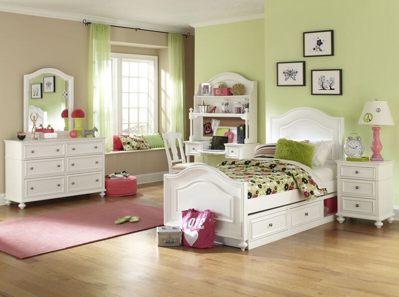 Madison Panel Bed