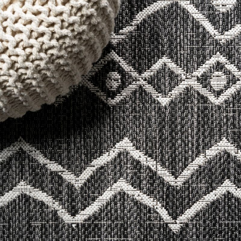 Nokat Tribal Bohemian Indoor/Outdoor Area Rug