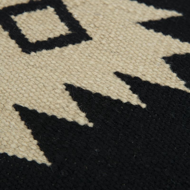 T05808 Pillow