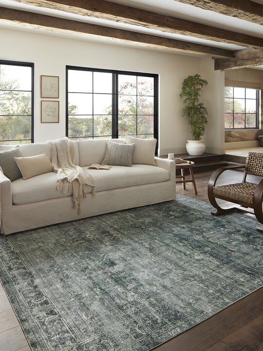 Banks BAN03 2'3" x 3'9" Rug