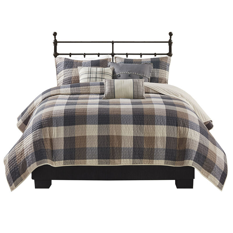 Gracie Mills Nanette 6 Piece Printed Herringbone Quilt Set with Throw Pillows