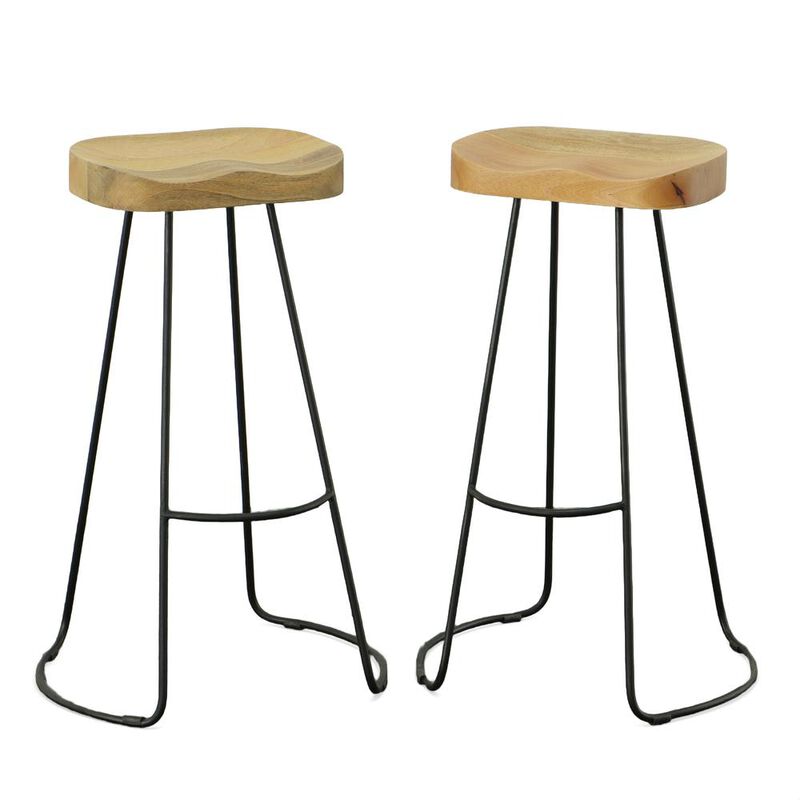 Carolina Living Saga 31 Barstool - Set of 2 - Natural Seat - Black Base