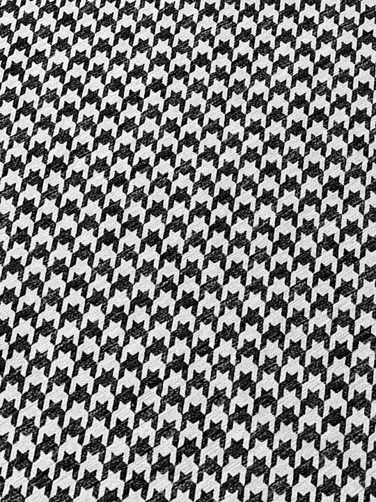 Hinton HN1 Black 3' x 5' Rug