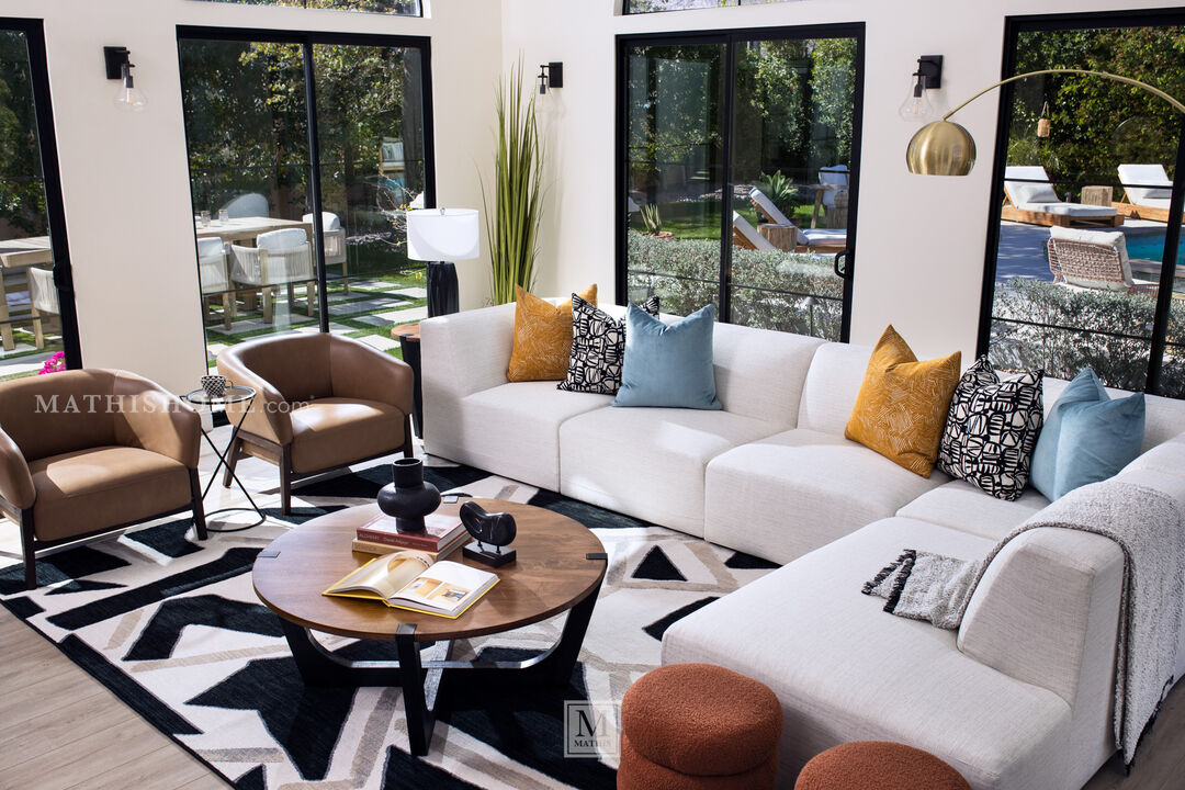 Scott Living Larchmont Side Table
