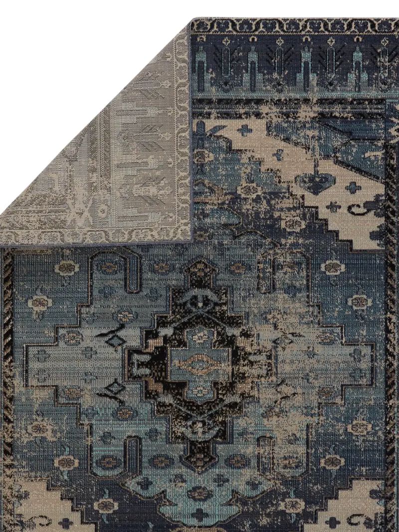 Polaris Cicero Blue 5'3" x 7'6" Rug