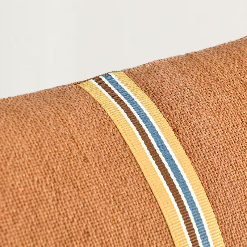 Rowland Pillow