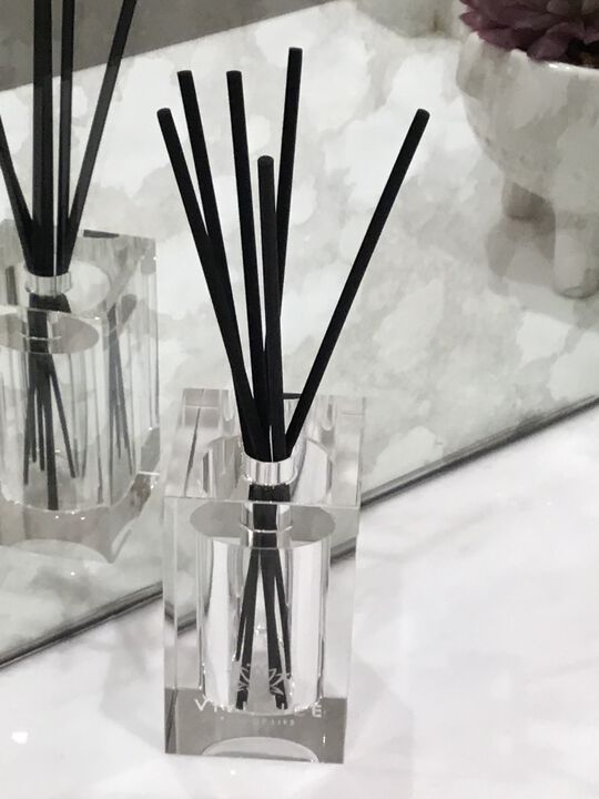 Clear Square Reed Diffuser - "English Pear & Freesia" Scent