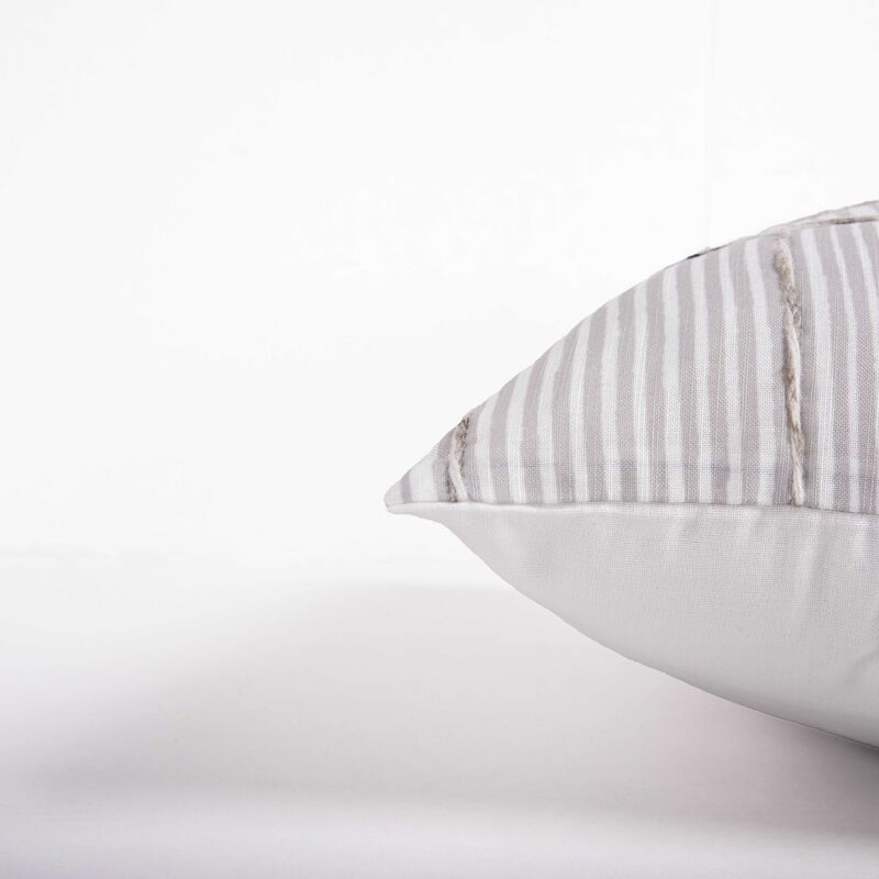 T22488 Pillow