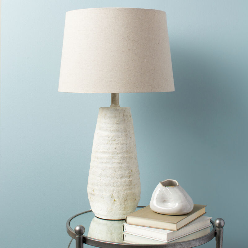 Maggie MGLP-001 27'H x 15'W x 15'D Lamp