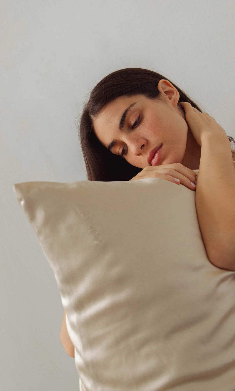 Akoya Pearl Silk Pillowcase (King Size)