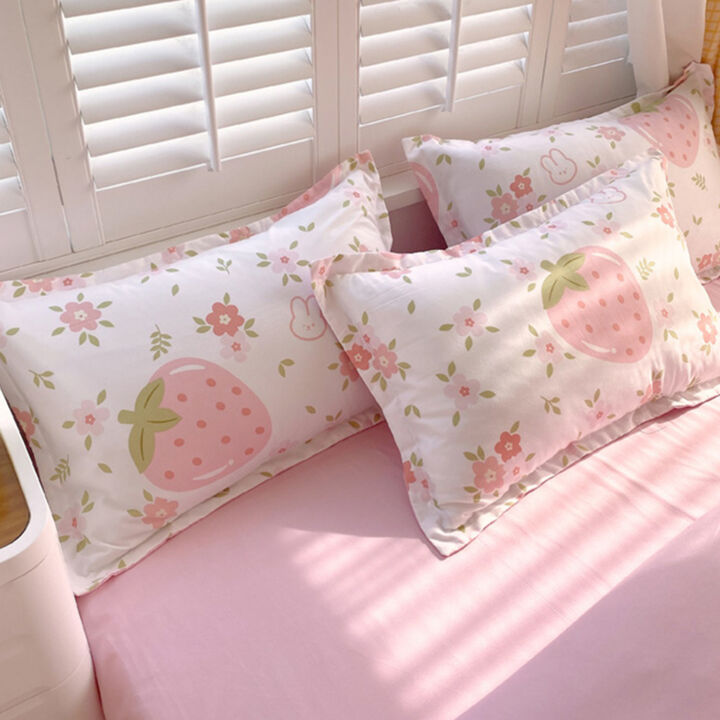 3-Piece Strawberry Duvet Cover Set Adorable Strawberry Print Bedding for Home & Bedroom Decor