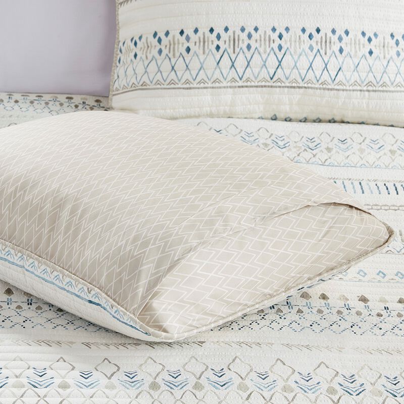 Gracie Mills Penny Southwest-Inspired 3 Piece Printed Seersucker Quilt Set