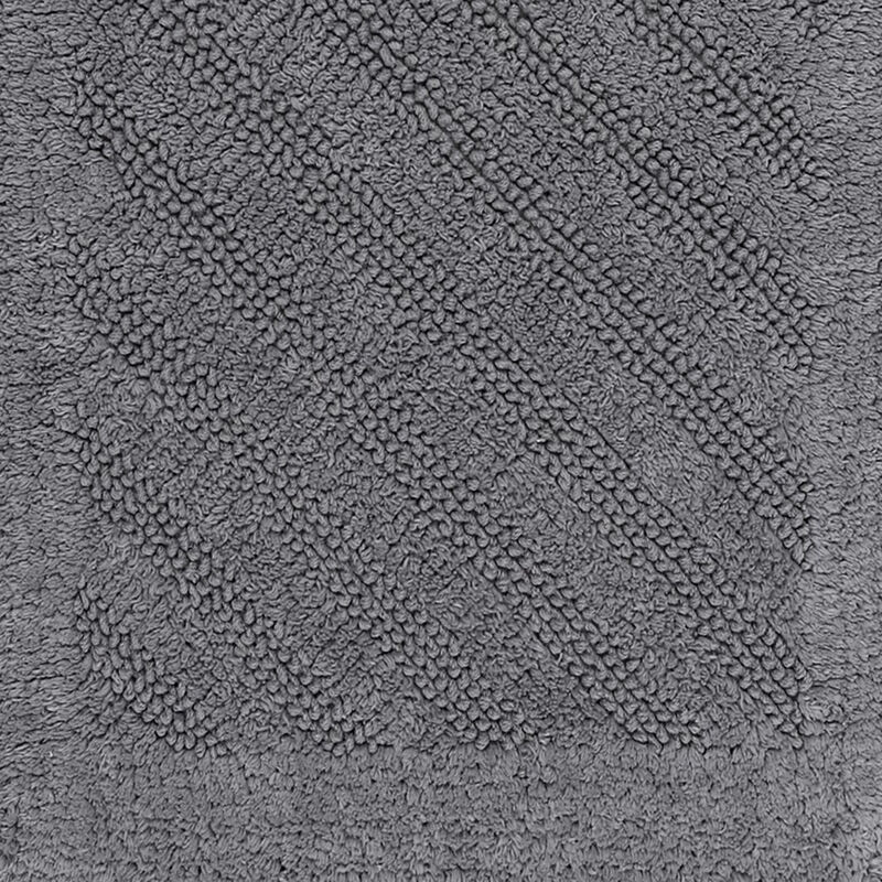 Knightsbridge Shooting Star 220 GSF Reversible Bath Rug 21 x 34 - Silver