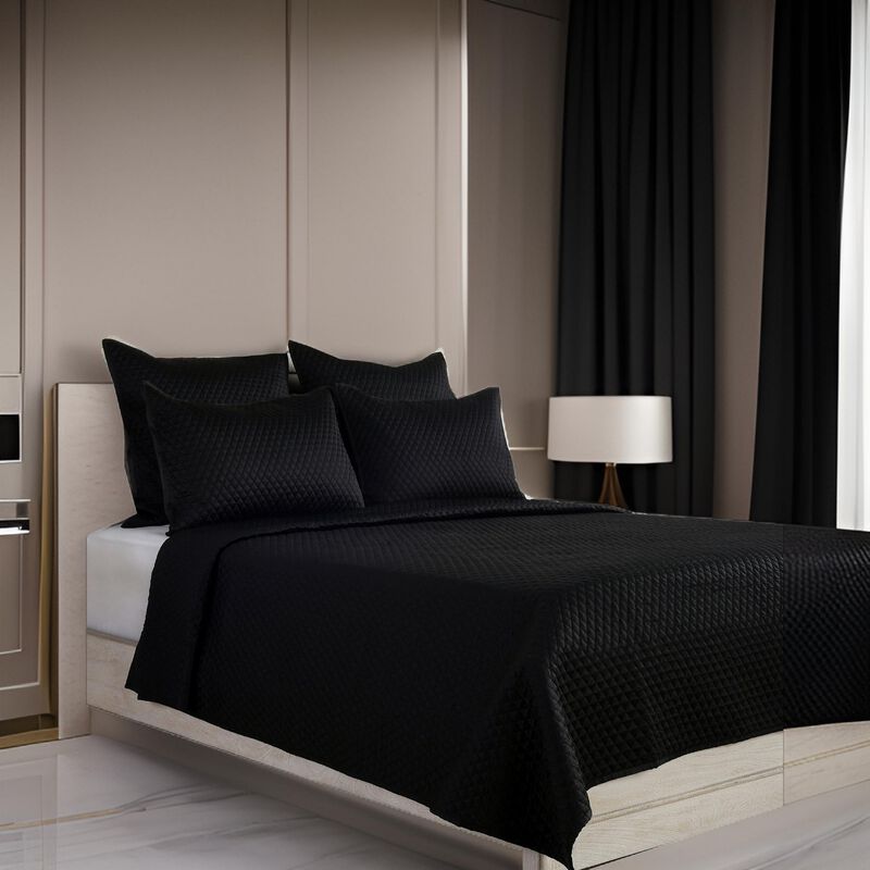 Kahn Hand Stitched Soft Sateen Quilt, Cotton Fill and Binding-Benzara