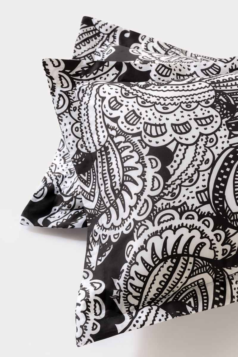 Brooks Brothers Black & White Paisley Cotton Sateen Sham Case Pair