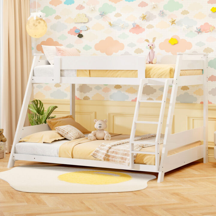 Low Bunk Bed with Reversible Ladder
