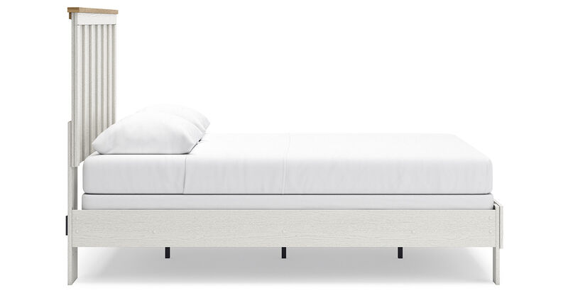 Linnocreek Queen Panel Bed