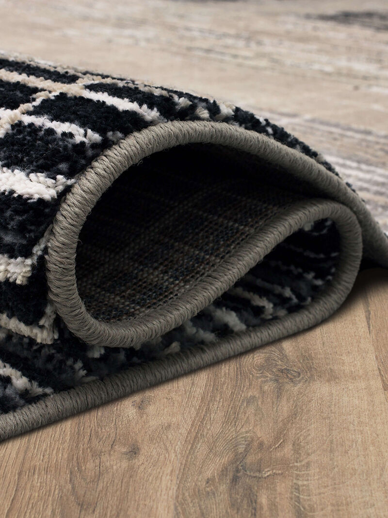 Vanguard Resolute 5'3" x 7'10" Rug
