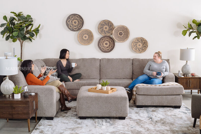 Ballinasloe 3-Piece Sectional with Right Arm Facing Chaise