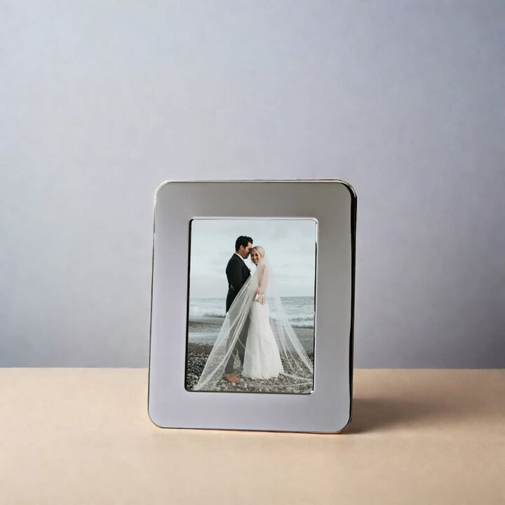 Radius Design Photo Frame - 8" x 10"