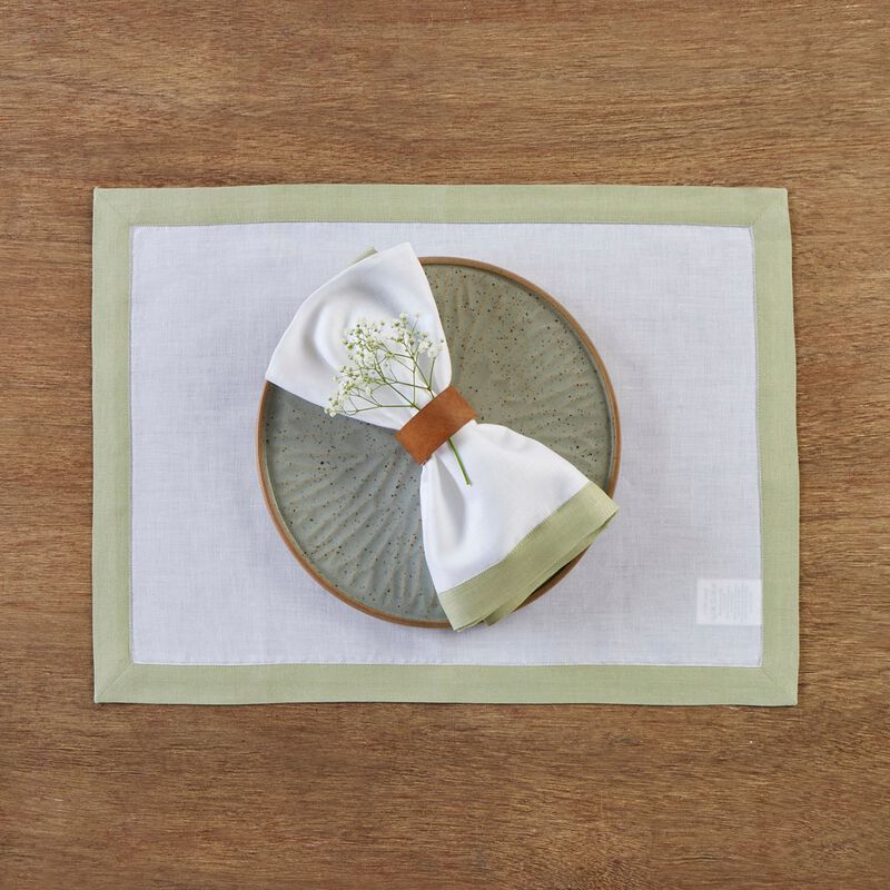 Solino Home 100% Pure Linen Placemats 14 x 19 Inch Set of 4 | Classic