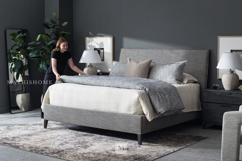 Menton Panel Bed
