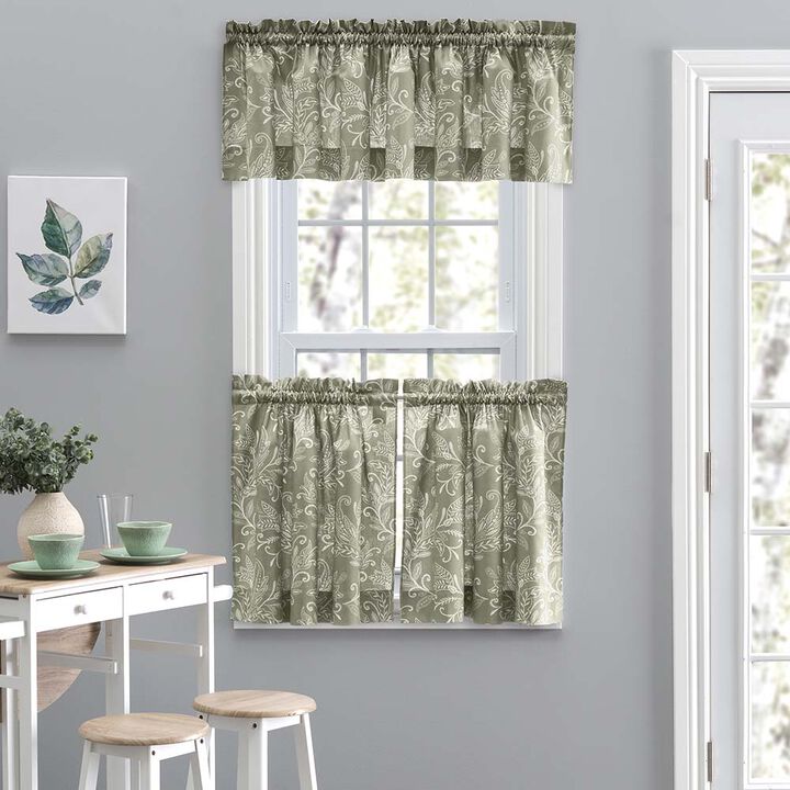 Ellis Curtain Lexington Leaf Pattern on Colored Ground Curtain Tiers