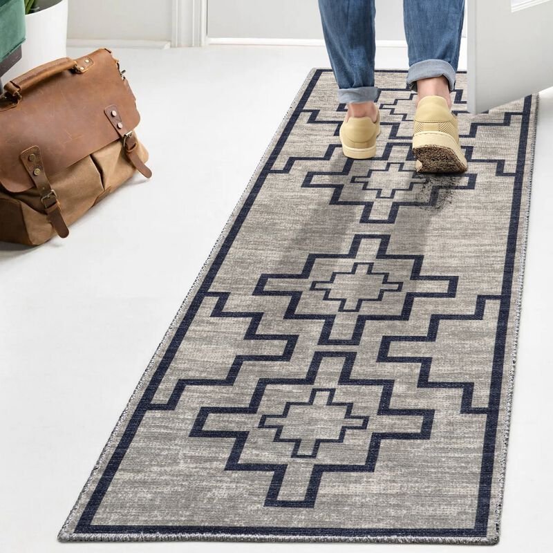 Ashkii Minimalist Medallion Machine Washable Area Rug