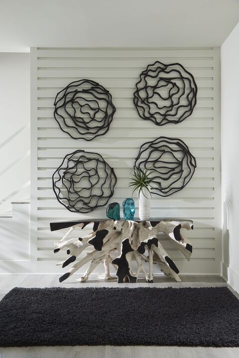 Vine Wall Flower