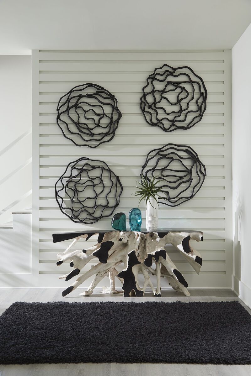 Vine Wall Flower