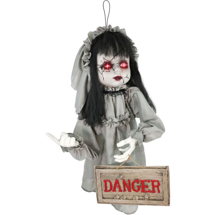 Haunted Hill Farm Anim Shaking Girl Groundbreaker