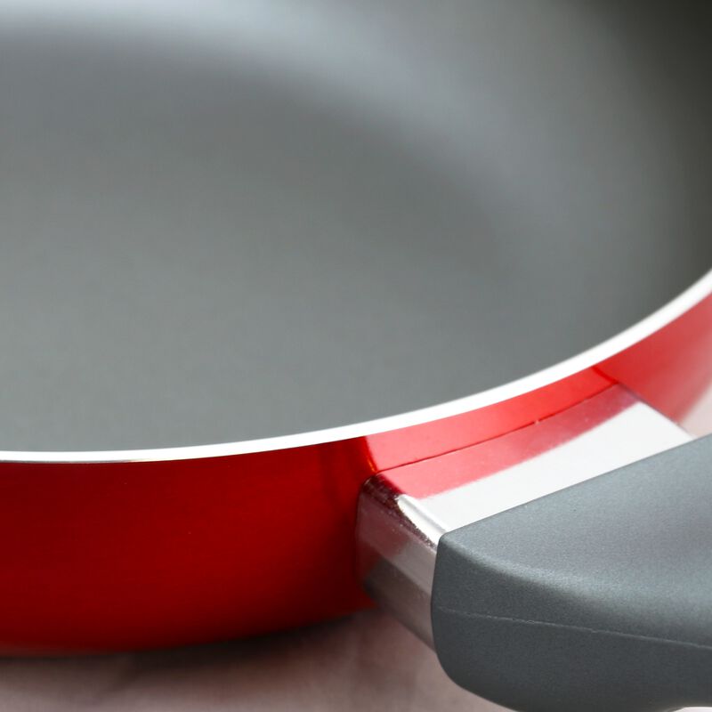 Oster Herscher 9.5 Inch Aluminum Frying Pan in Red