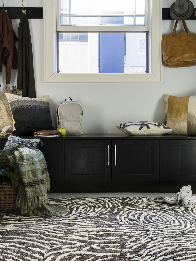 Juneau JY04 Charcoal/Silver 7'9" x 9'9" Rug