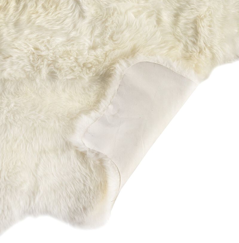 Lalo White Lambskin 4.5' x 5.75' Rug