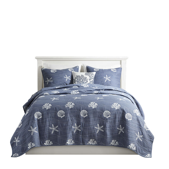 Gracie Mills Elisa 4 Piece Cotton Reversible Embroidered Quilt Set with Throw Pillow