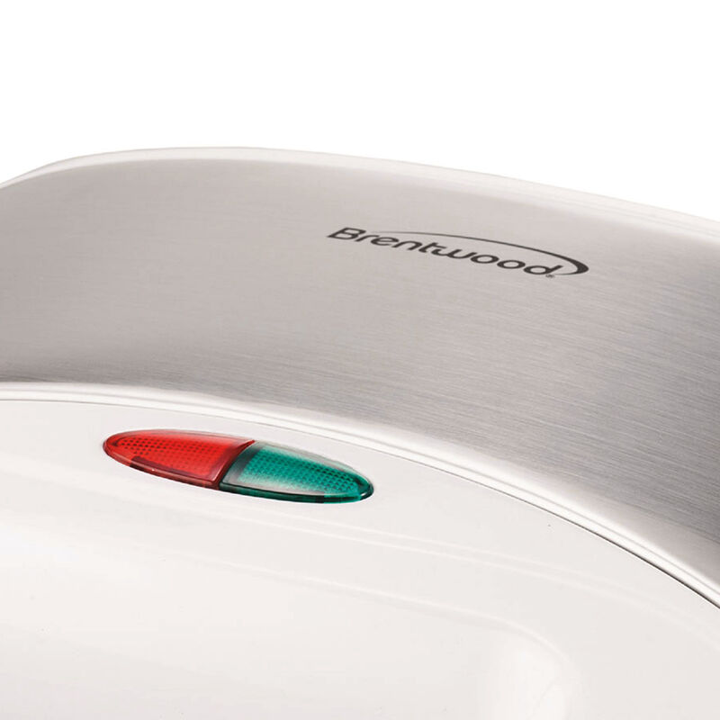Brentwood Waffle Maker in White