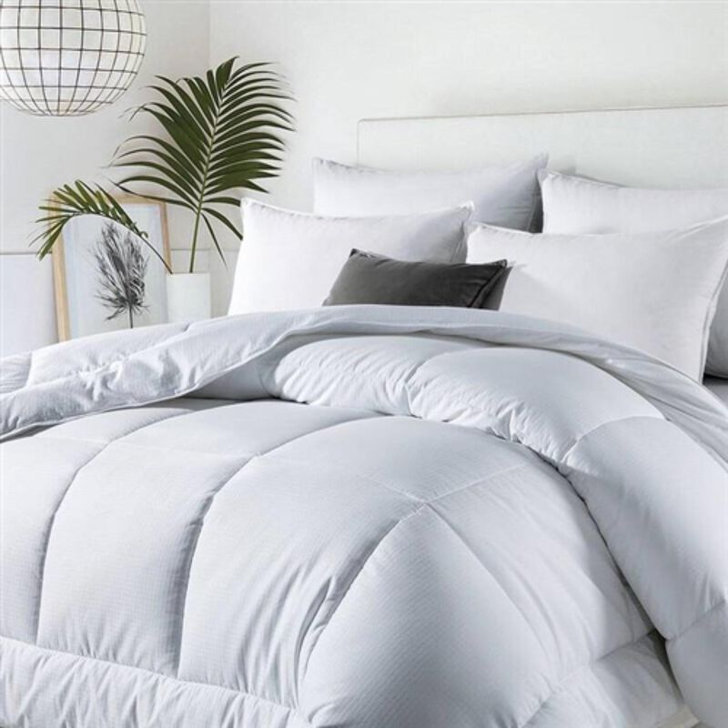 Hivvago King Size All Seasons Soft White Polyester Down Alternative Comforter