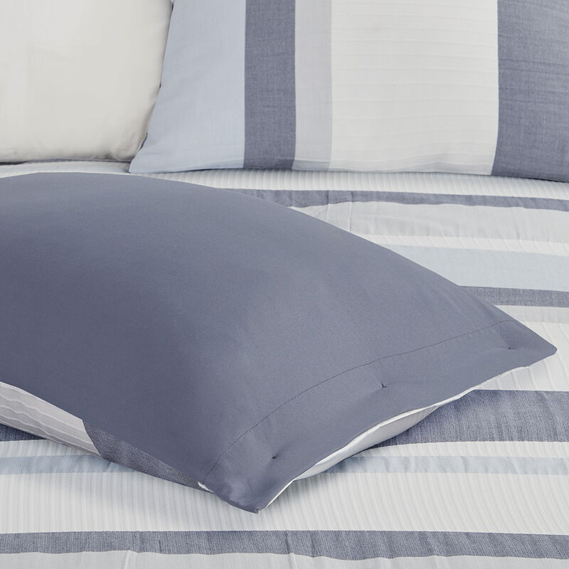 Gracie Mills Mcdaniel Refined Jacquard Elegance: 3-Piece Duvet Cover Set