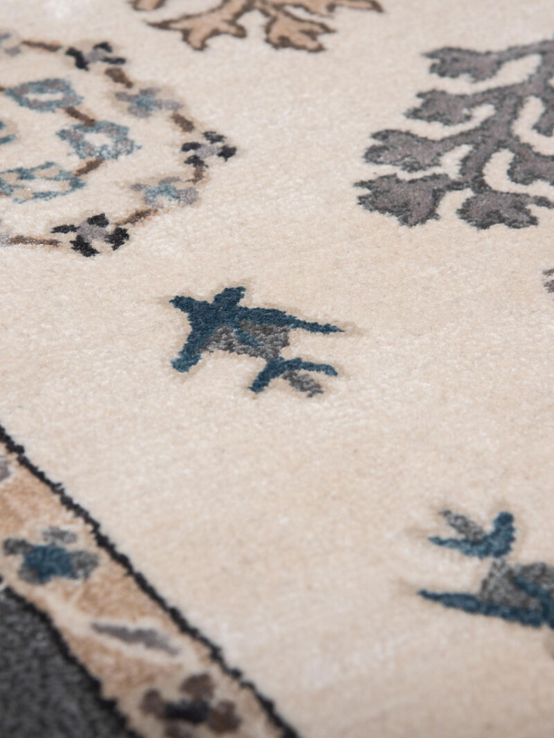 Sapphire SAH550 Ivory/Gray 7'9" x 9'9" Rug
