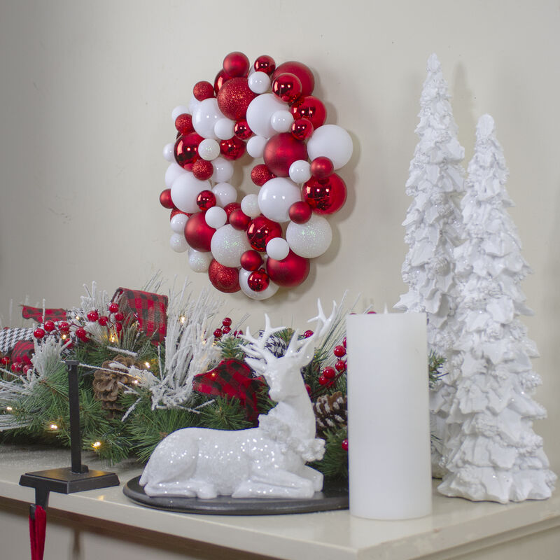 Red and White 3-Finish Shatterproof Ball Christmas Wreath  13-Inch