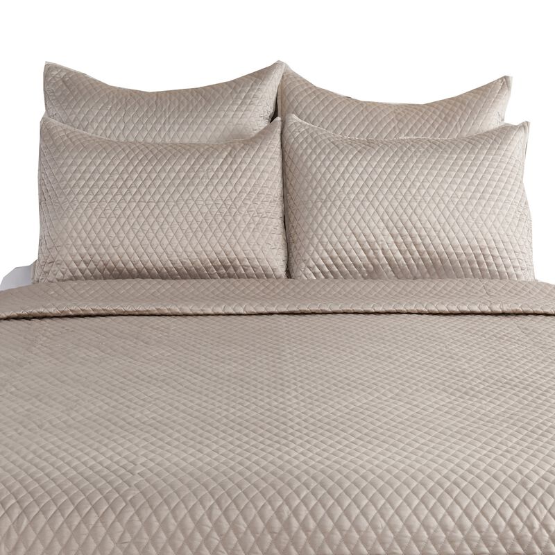 Kahn Hand Stitched Soft Sateen Quilt, Cotton Fill and Binding-Benzara