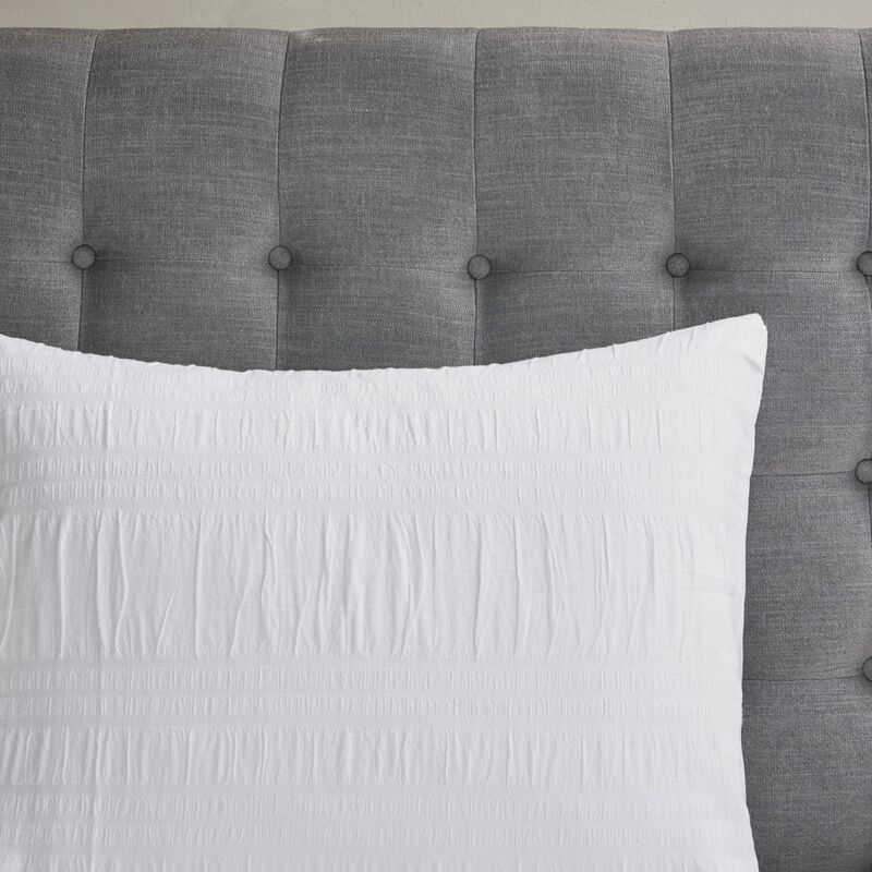 Gracie Mills Stephenson Elegant Seersucker Stripe Duvet Cover Set
