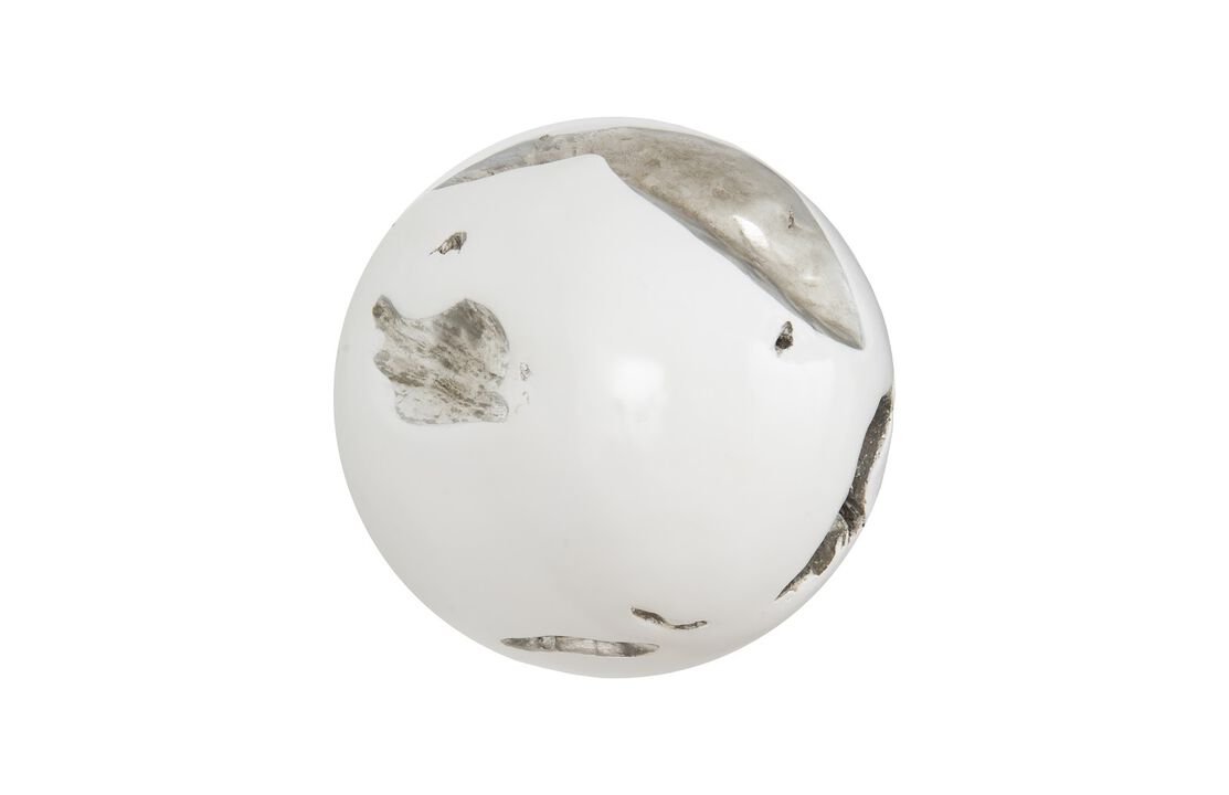 Cast Root Wall Ball Medium