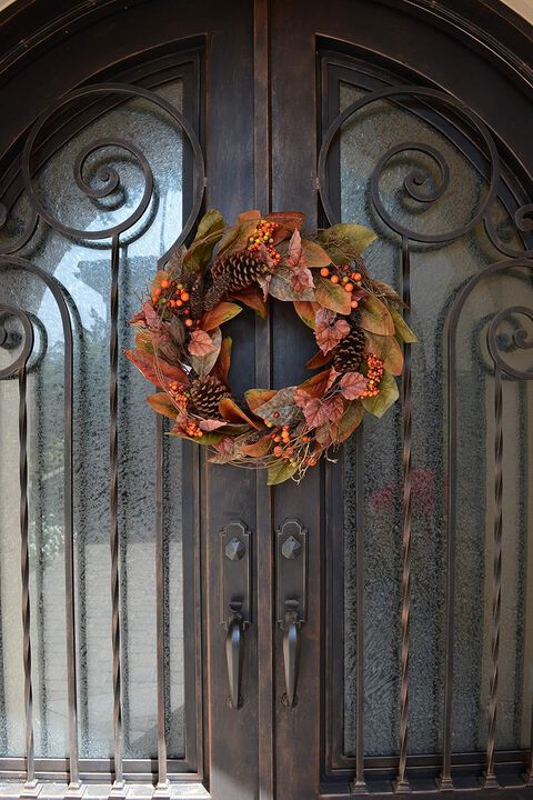 Hivvago 24" Harvest Magnolia Leaf and Berries Artificial Wreath