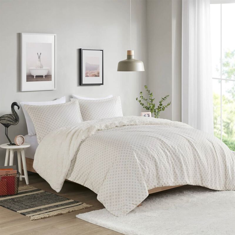 Reversible Soft Sherpa Faux Fur Comforter Set – 3-Piece Bedding for Year-Round Comfort