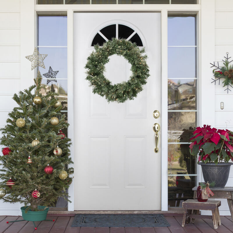 Pre-Lit Oregon Cashmere Pine Artificial Christmas Wreath  24-Inch  Clear Lights