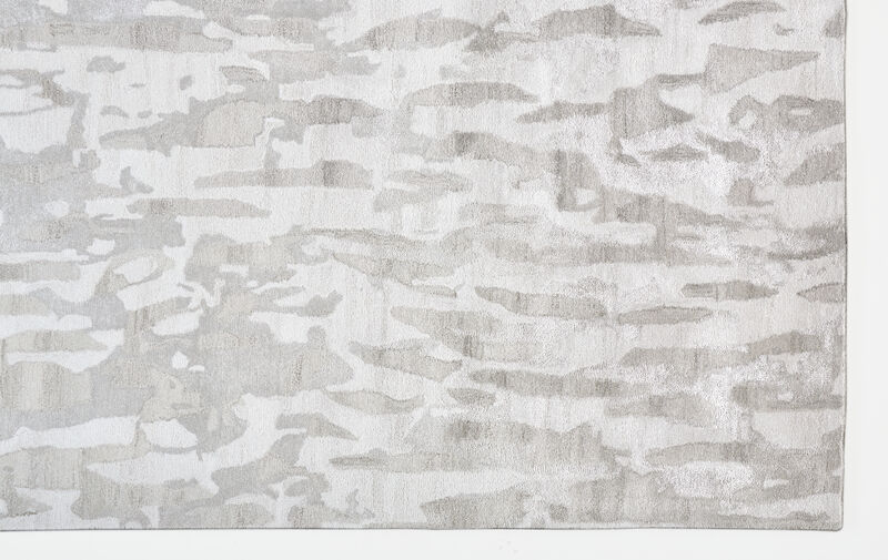 Dryden 8786F Gray/Taupe/Silver 5' x 8' Rug