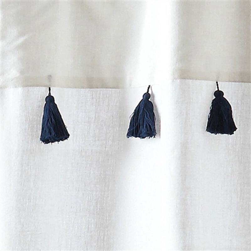 Minimalist Striped Cotton Shower Curtain – Soft, Breathable & Quick-Dry Fabric
