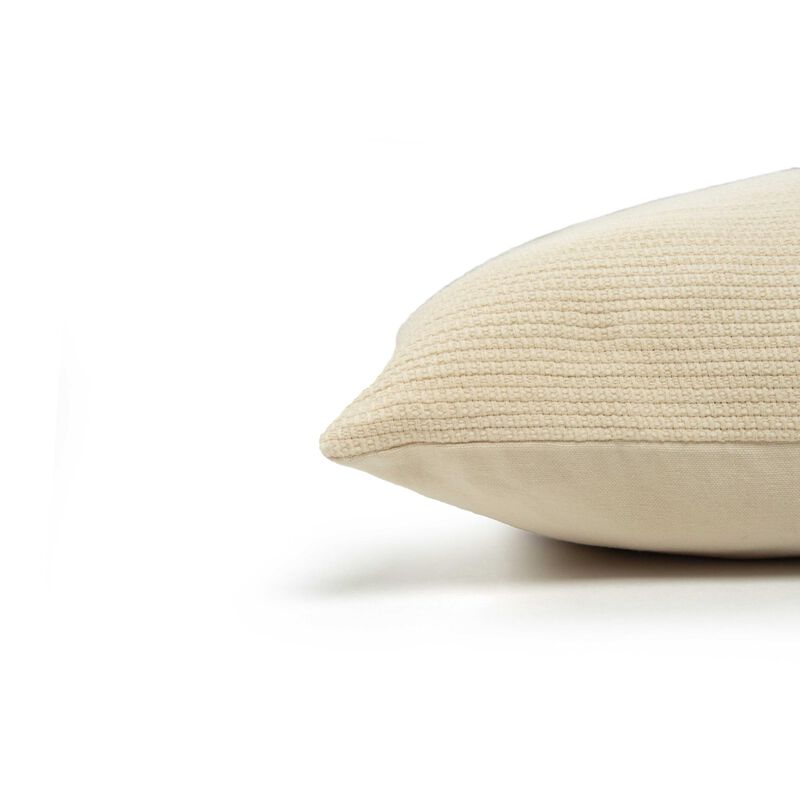 T22413 Pillow